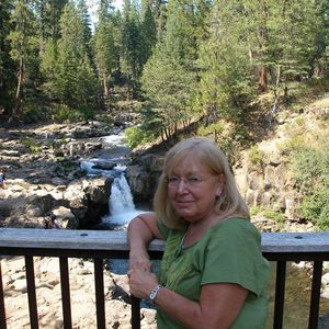 Meet your Posher, Carol